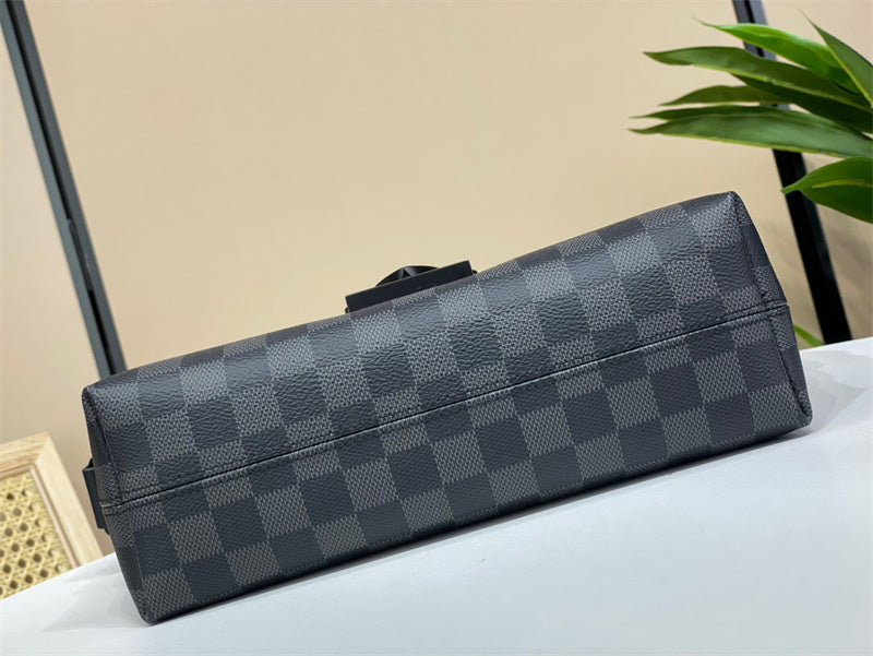  Refined top-handle bag front view 19
