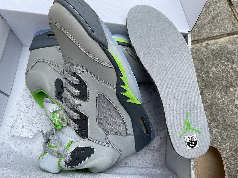 Nike Men's & Women's Designer Lifestyle Shoes — Style 248 front view