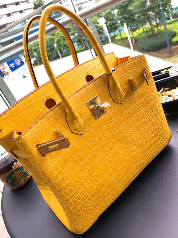 Interior view of poised premium bag