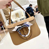  shopper bag interior and compartment view 15