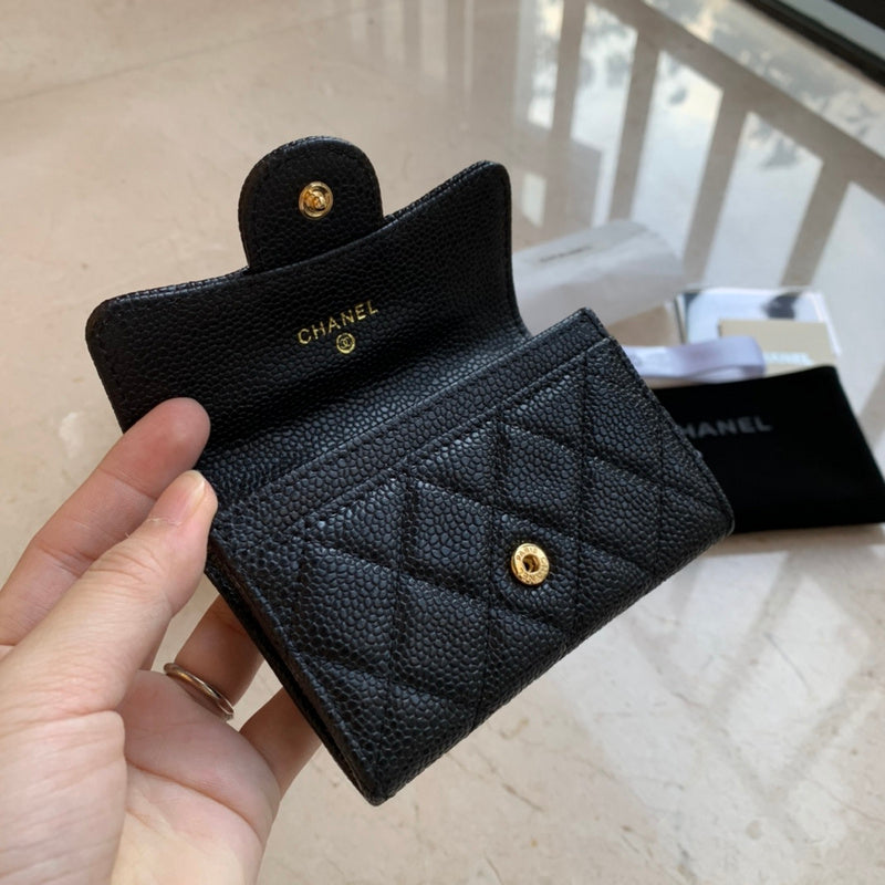 Zivas Charm Versatile Design Everyday Handbag (Timeless Wardrobe Addition) – Detail View