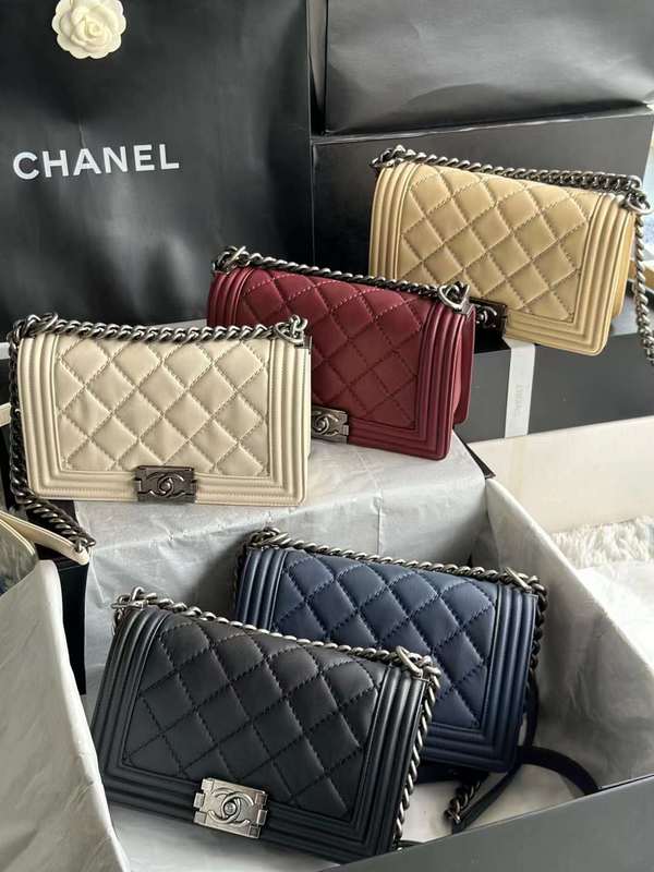 Zivas Charm Understated Luxury Everyday Handbag (Structured Everyday Essential) – Front View