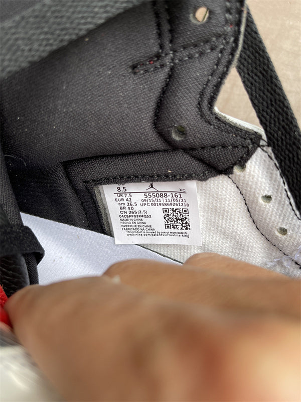 Nike Men's & Women's Luxury Lifestyle Trainers — Style 219 interior view