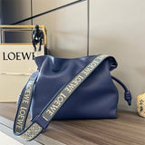 Ziva's Charm handbag – detail view (30cm*24.5cm*10.5cm)