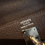  Refined tote bag carried on shoulder 10