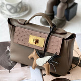  Tailored everyday bag front view