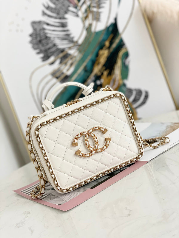  handbag, mid everyday style, image 1