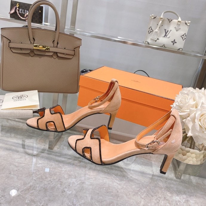 Hermes shoes Style 370 - sole and craftsmanship detail