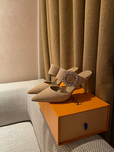Louis Vuitton shoes Style 267 - texture and material detail