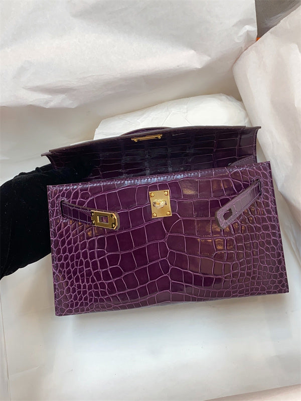  carryall bag interior and compartment view 15