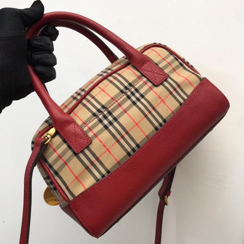 Ziva's Charm handbag – interior view (one versatile size)