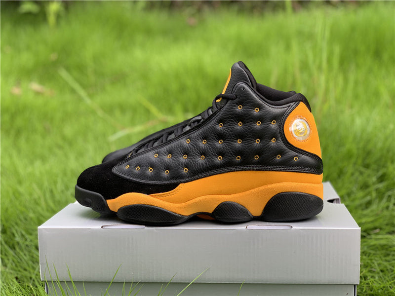Nike Men's & Women's Luxury Low-Top Trainers — Style 105 back view