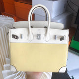  Elegant tote bag front view