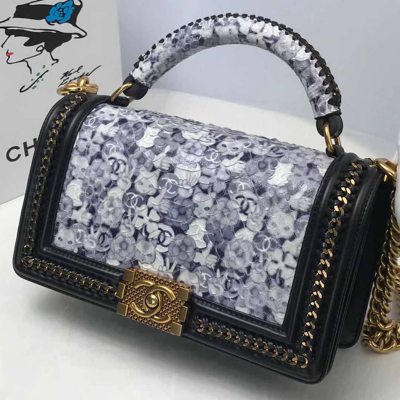  mid purse view 1