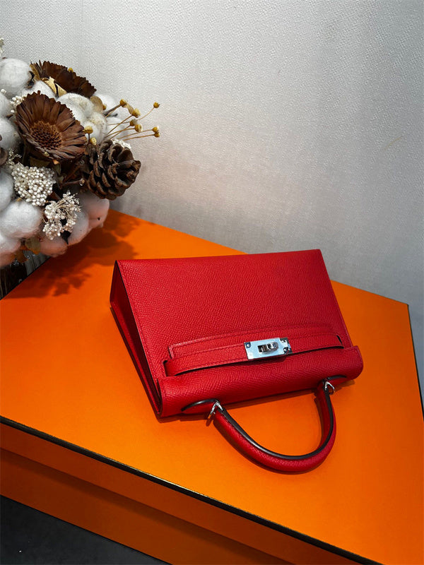 Side view of everyday-ready structured handbag