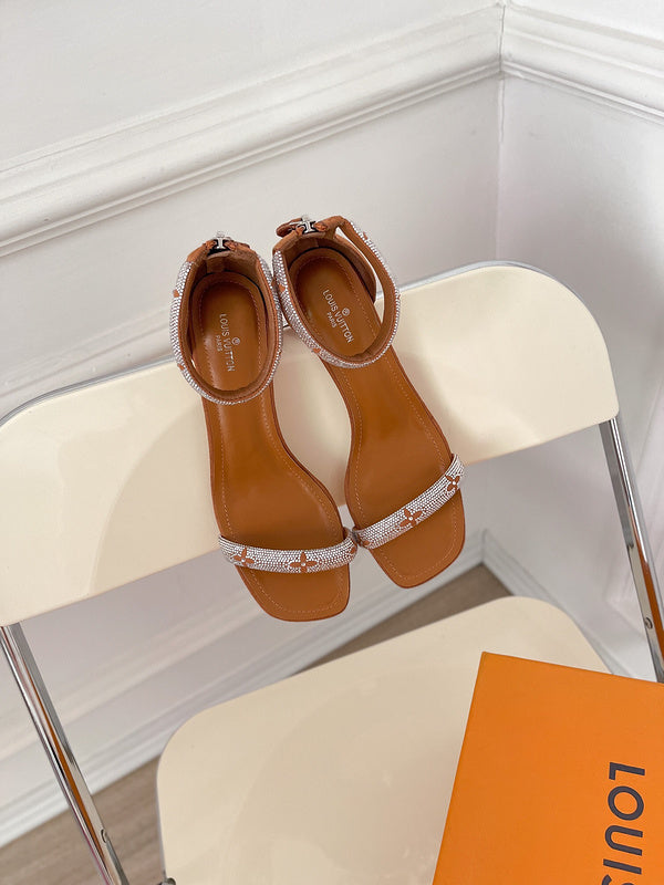 Louis Vuitton shoes Style 403 - side profile detail