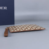 Styled lifestyle shot of premium modern women's handbag – women's designer-style accessory