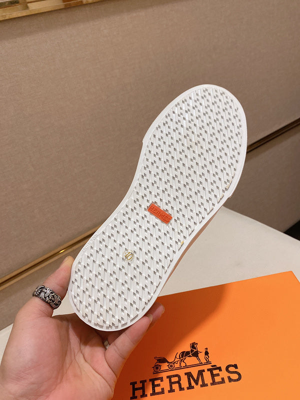 Hermès Black Classic Ballet Flats - Heel Detail View