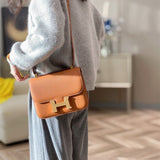 Streamlined bag women's premium everyday handbag