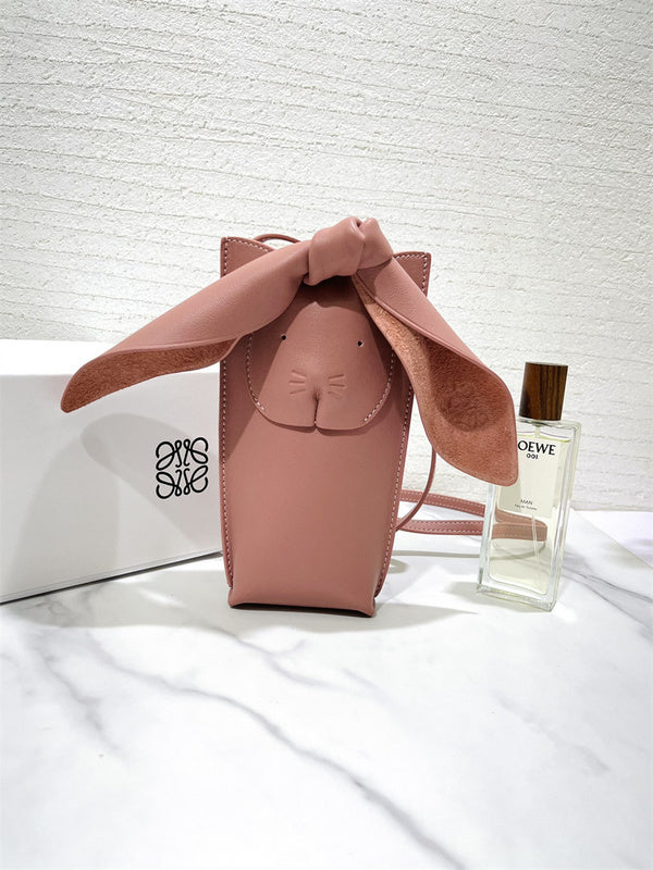 Ziva's Charm handbag – close-up view (8cm*4cm*18cm)