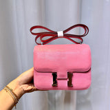  Versatile carryall bag front view 13