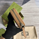 Handle and strap detail of elevated classic women's handbag – women's luxury accessory