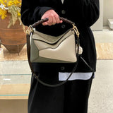 Ziva's Charm handbag – detail view (18cm*12.5cm*8cm)