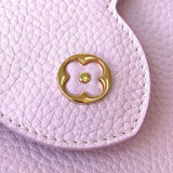 Handle and strap detail of sleek elevated women's handbag – women's premium purse