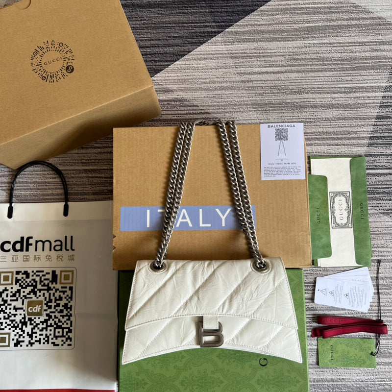 Modern handbag styled for everyday wear