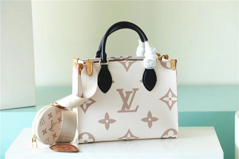  Polished crossbody bag front view