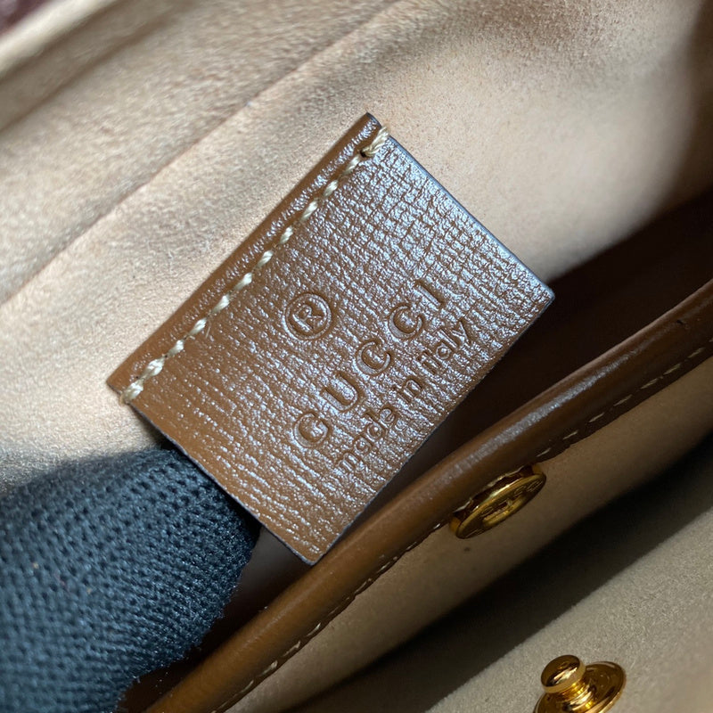 Side profile of polished chic women's handbag – women's everyday handbag