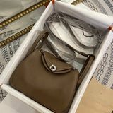  shopper bag interior and compartment view