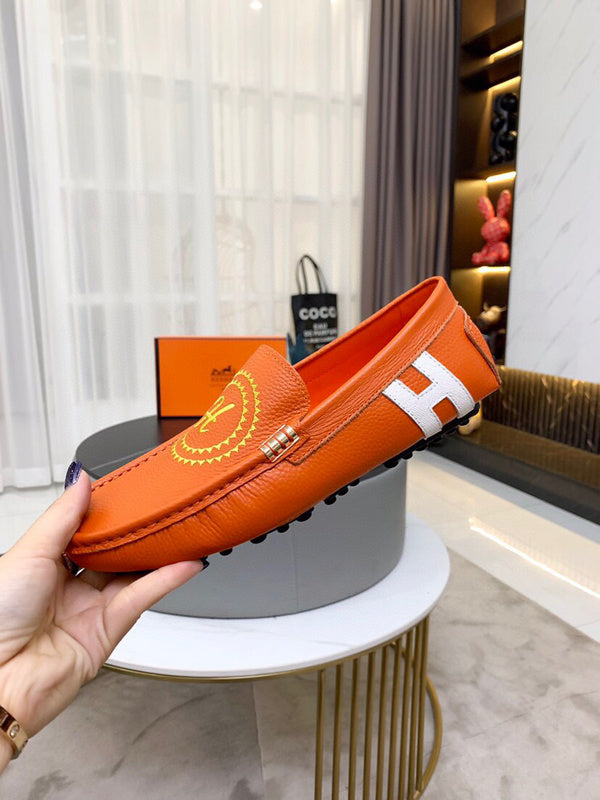 Hermes shoes Style 044 - back heel detail