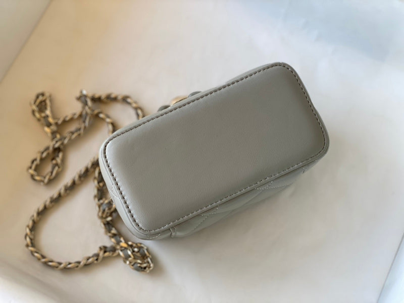  mid purse view 2