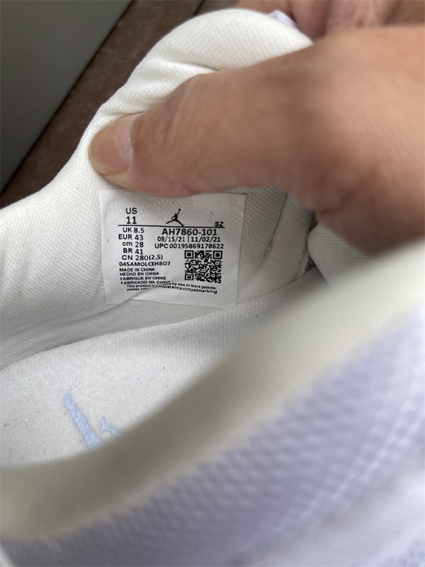 Nike Men's & Women's Iconic Street Trainers — Style 227 interior view