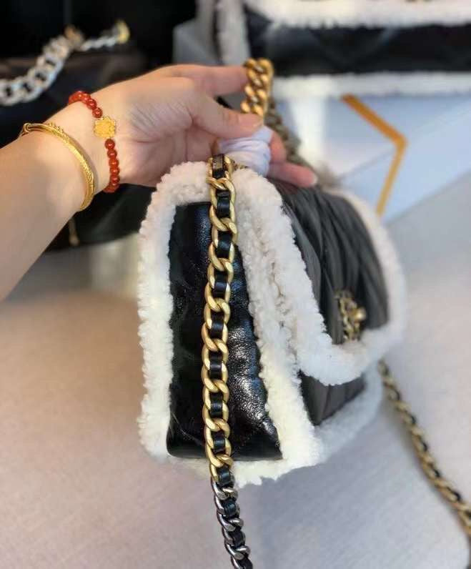  women's handbag, mid design, view 6