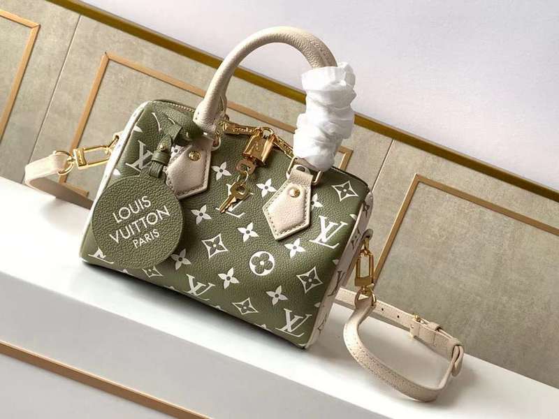 Side profile of elevated modern women's handbag – women's designer-style accessory