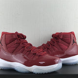 Nike bold contrast luxury sneakers view 8 signature lace-up style