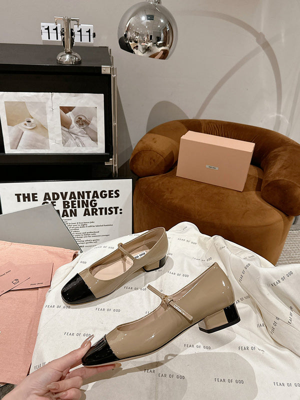 Front view of Miu Miu luxury piece style No.129
