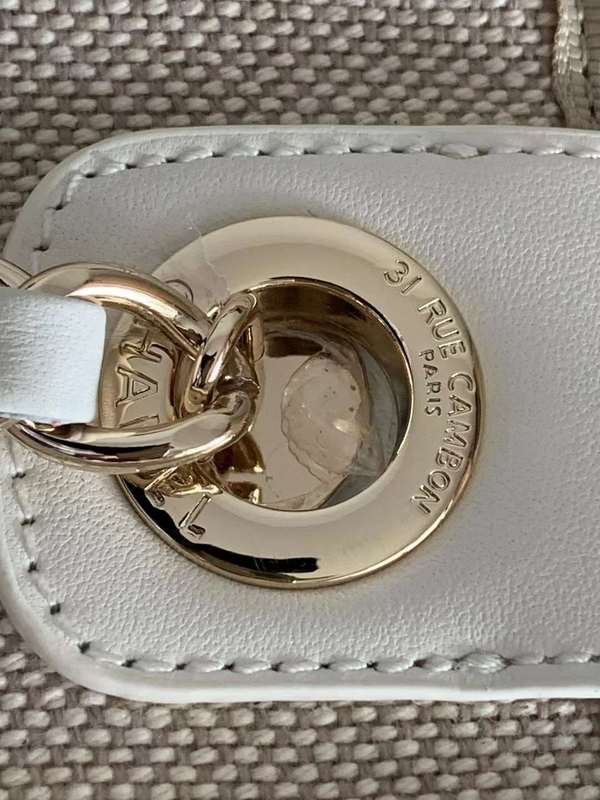 Zivas Charm Effortless Sophistication Everyday Handbag (Statement-Ready Design) – Styled Look