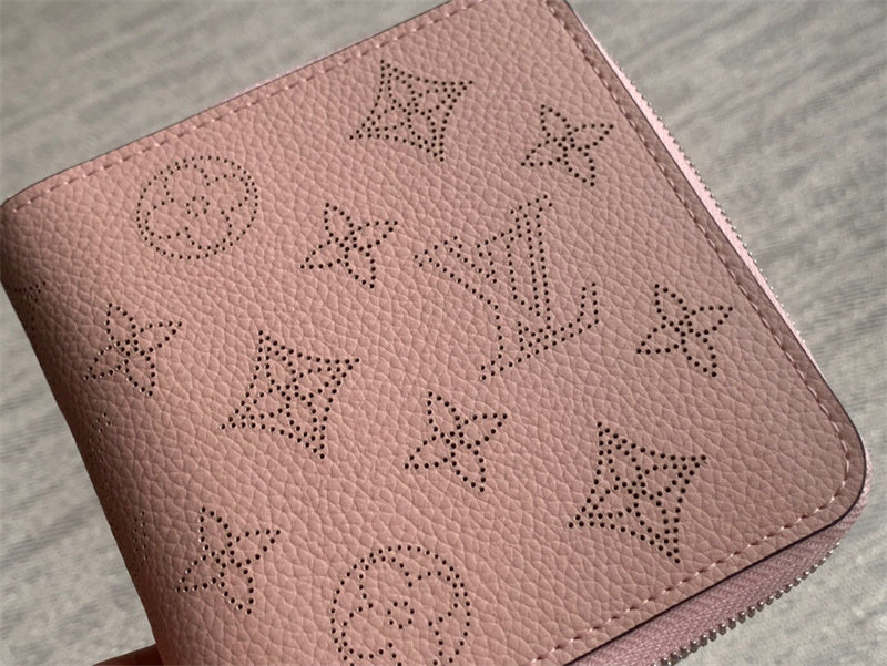  polished everyday bag detail view showing craftsmanship 20