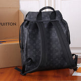 Streamlined shopper bag carried on shoulder 10