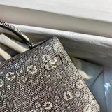 Streamlined bag women's premium everyday handbag