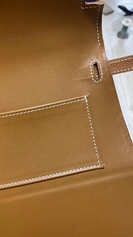 Side view of balanced structured handbag