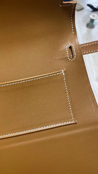 Side view of balanced structured handbag