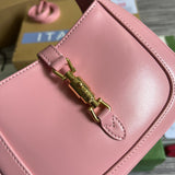 Handle and strap detail of chic classic women's handbag – women's luxury accessory