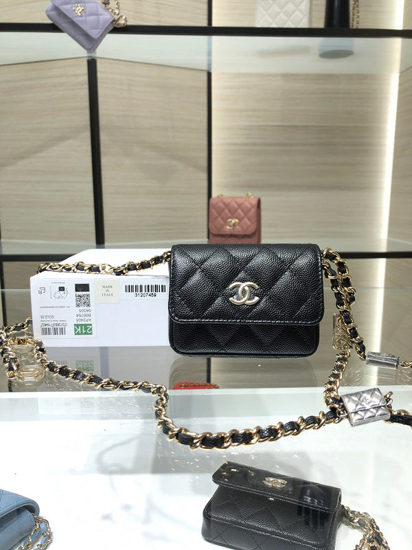 Zivas Charm Chic Craftsmanship Designer Handbag (Modern Wardrobe Staple) – Front View