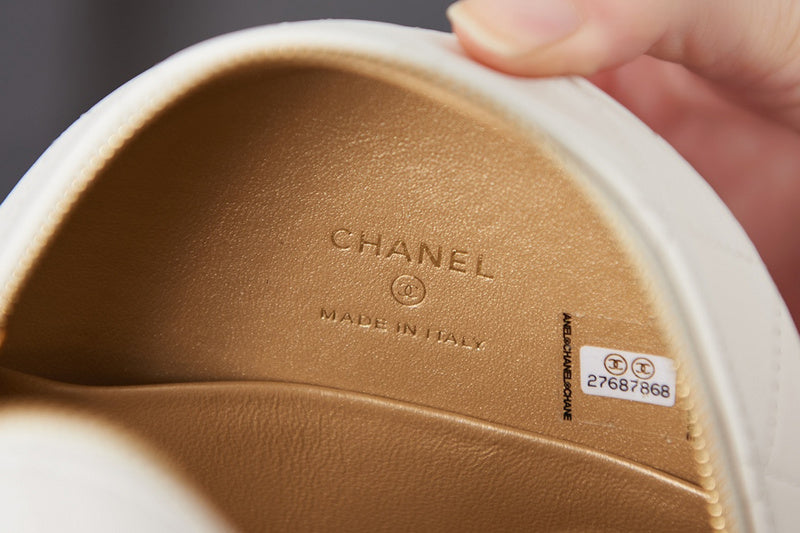  women's handbag, versatile design, view 3