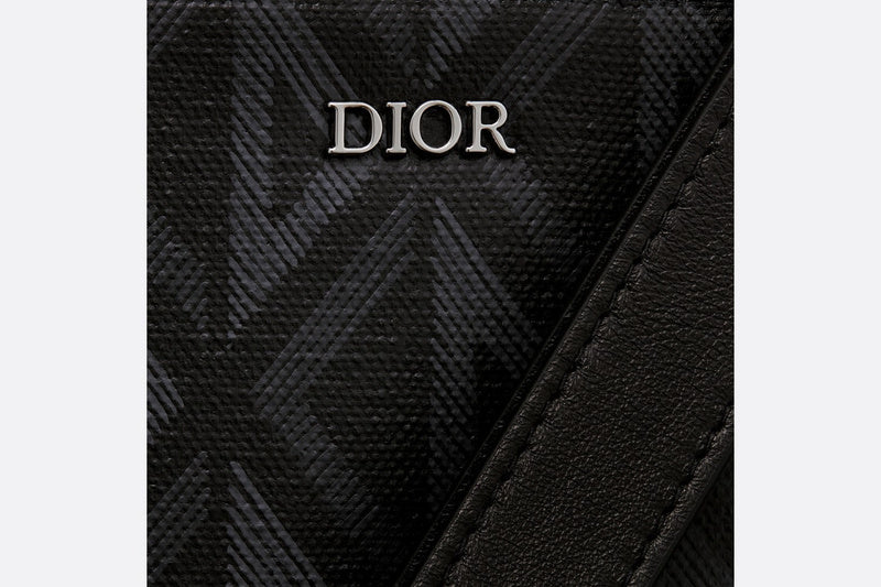Handle and strap detail of premium modern women's handbag – women's designer-style accessory