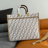 Ziva's Charm handbag – detail view (36cm*17cm*31cm)